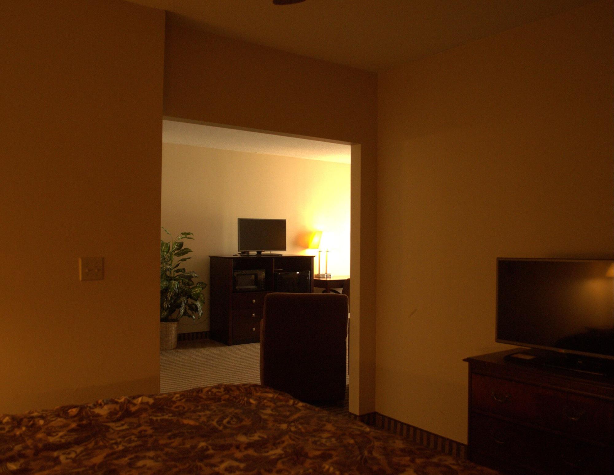 Rodeway Inn & Suites East Windsor Exterior foto